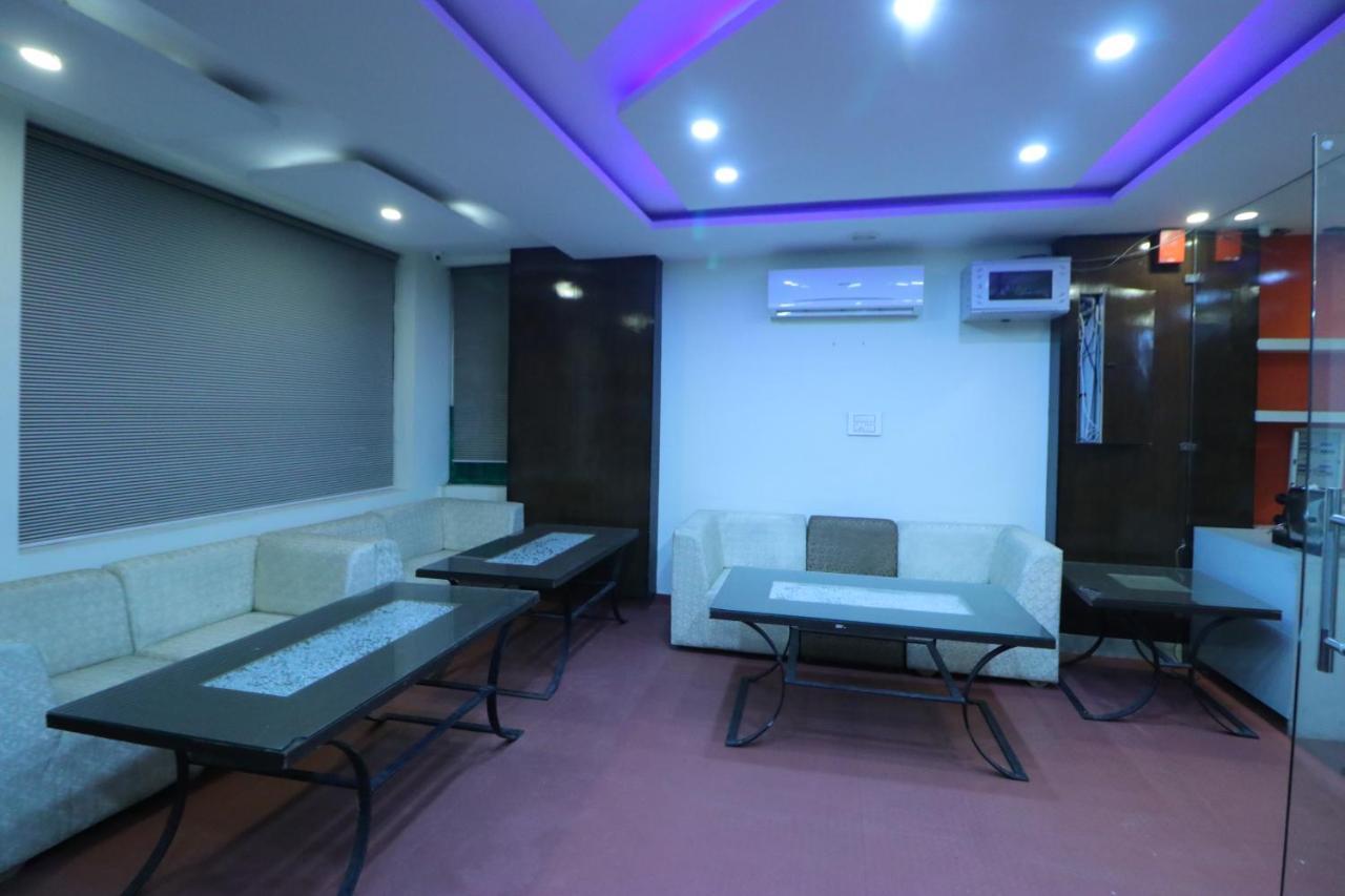 Hotel Eurasia Mohali International Airport Zirakpur Экстерьер фото