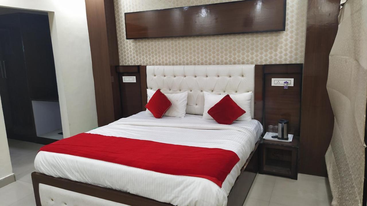 Hotel Eurasia Mohali International Airport Zirakpur Экстерьер фото