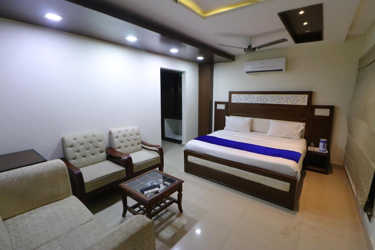 Hotel Eurasia Mohali International Airport Zirakpur Экстерьер фото