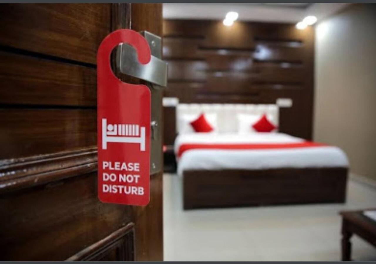 Hotel Eurasia Mohali International Airport Zirakpur Экстерьер фото