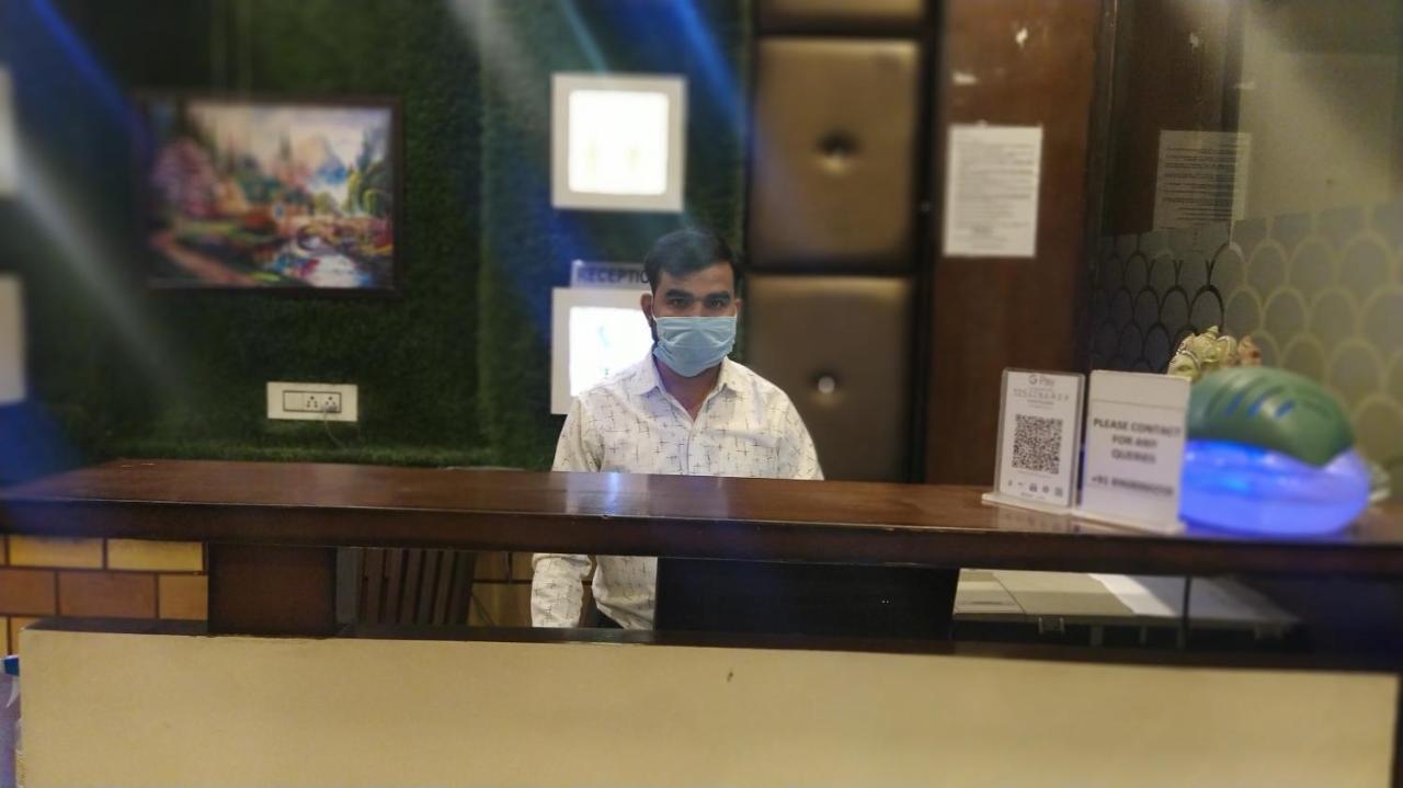 Hotel Eurasia Mohali International Airport Zirakpur Экстерьер фото