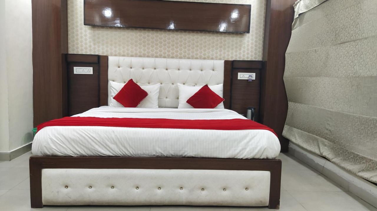 Hotel Eurasia Mohali International Airport Zirakpur Экстерьер фото