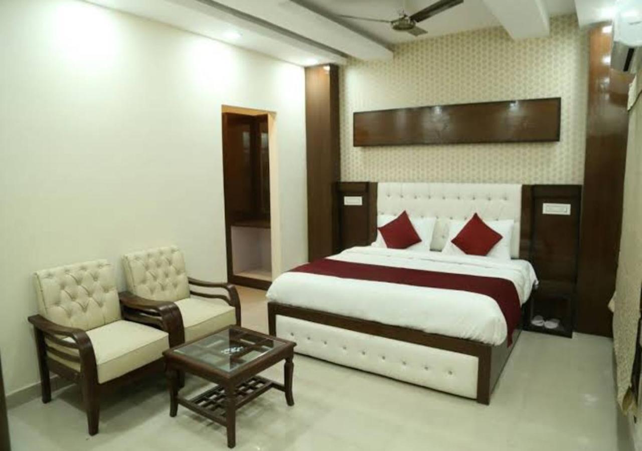 Hotel Eurasia Mohali International Airport Zirakpur Экстерьер фото