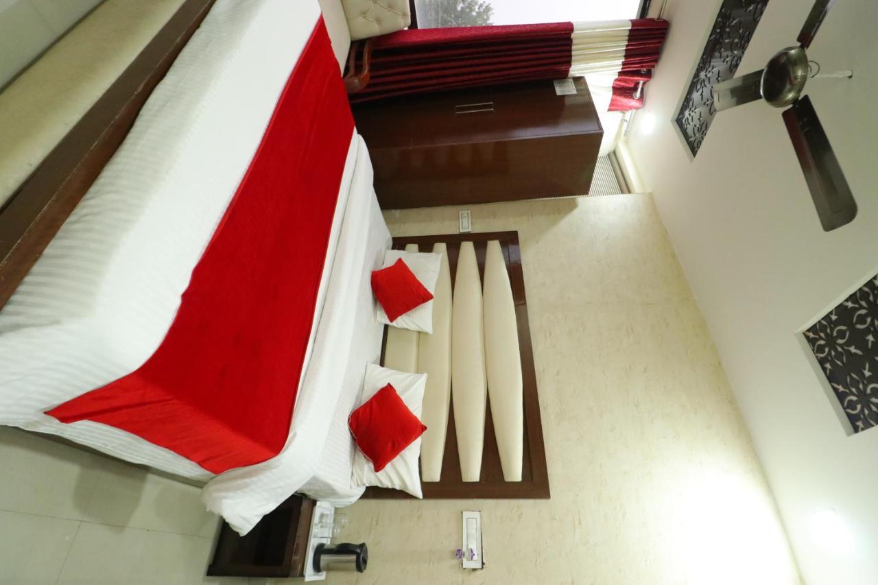 Hotel Eurasia Mohali International Airport Zirakpur Экстерьер фото